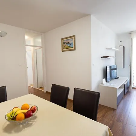 Apartamento Srecko Omiš